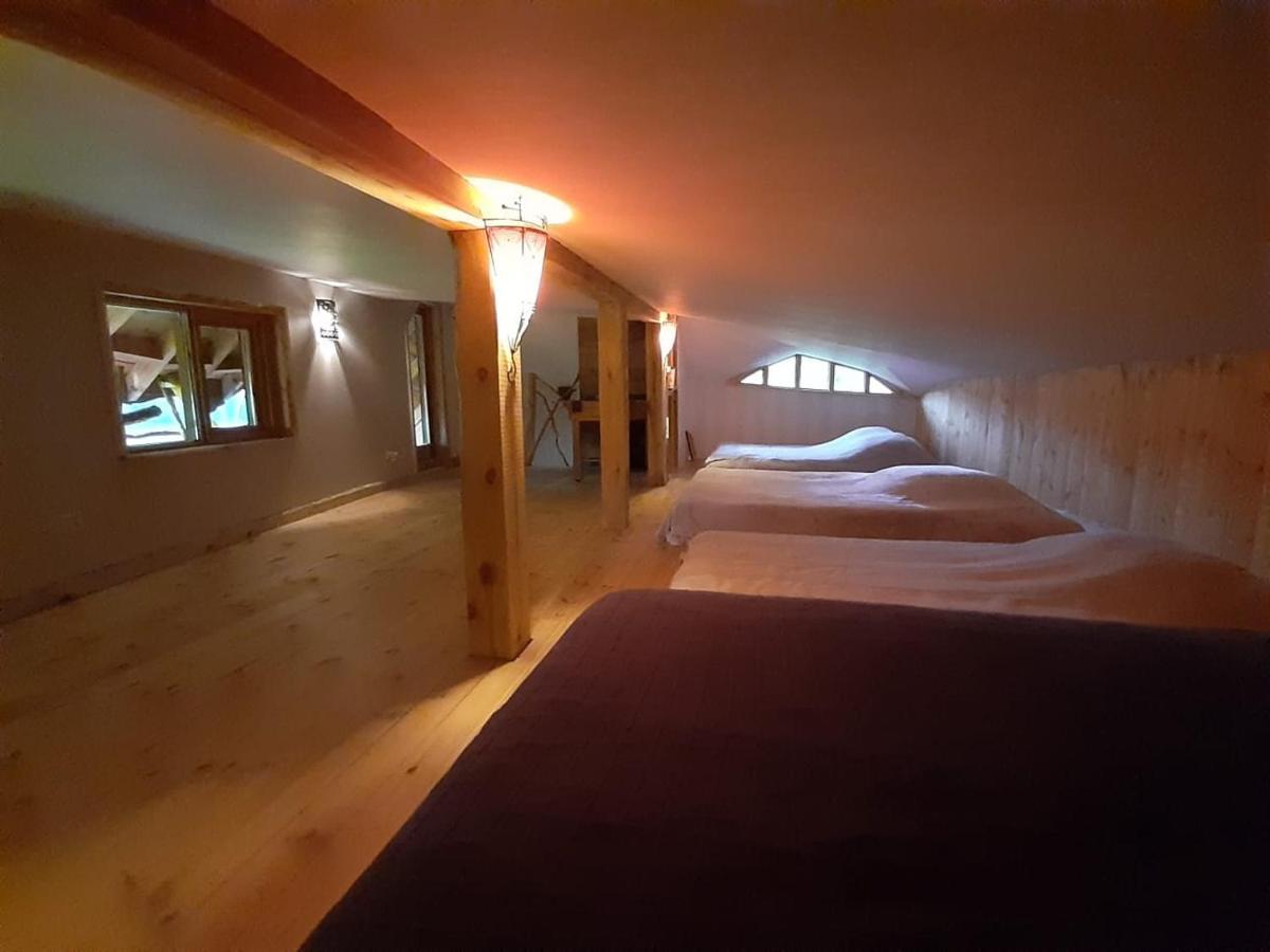 The Big Calm Villa Silice Bagian luar foto